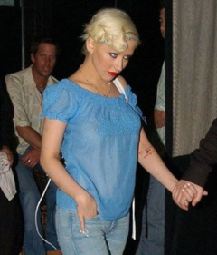 4. Christina Aguilera – see through, 2005