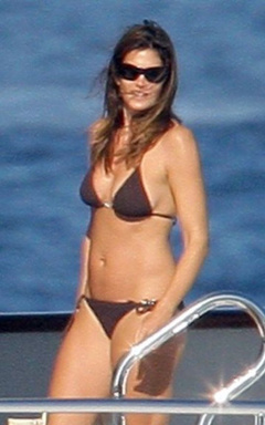 1. Cindy Crawford – bikini, 2009