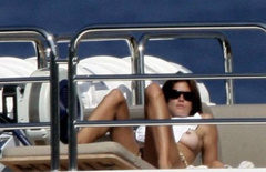 3. Cindy Crawford – topless on a yacht, 2007