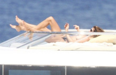 1. Cindy Crawford – topless on a yacht, 2008