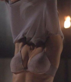 2. Clare Kramer Sexy – The Skulls III, 2004