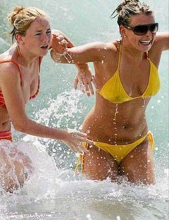 2. Coleen McLoughlin Sexy – Dubai vacation, 2006