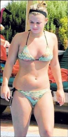 3. Coleen McLoughlin Sexy – Dubai vacation, 2006