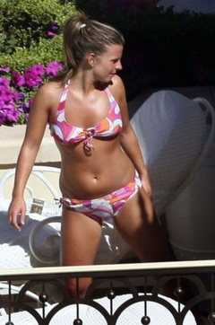 7. Coleen McLoughlin – bikini by the pool, 2007