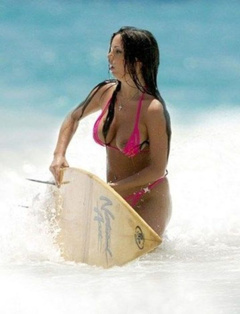 2. Coralie Eichholtz – pink bikini, 2006