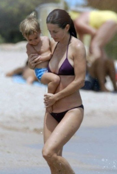 4. Courteney Cox – oops - bikini slip, 2006