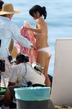 3. Courteney Cox – white bikini, 2009