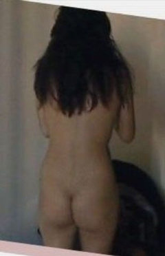 3. Cristina Brondo Naked – Lola, vende ca, 2002