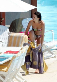 4. Dannii Minogue – bikini, 2009