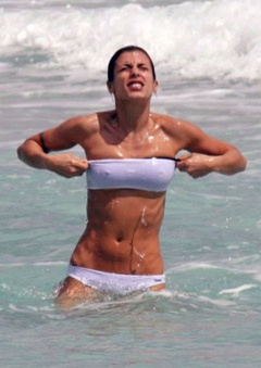 3. Elisabetta Canalis – bikini, 2009
