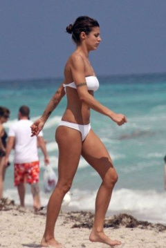 8. Elisabetta Canalis – bikini, 2009