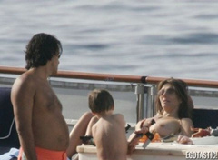 11. Elizabeth Hurley – Topless sunbathing, 2005