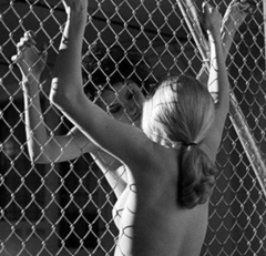 14. Elizabeth Mitchell Naked – Gia, 1998