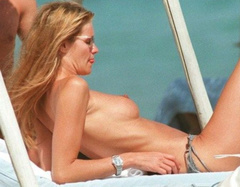 5. Elle Macpherson – Topless sunbathing, 1995