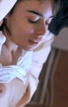 2. Elodie Bouchez – La faute a Voltaire, 2000