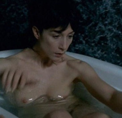 2. Elsa Zylberstein Naked – Petits meurtres en famille, 2006