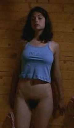 7. Emeline Becuwe Naked – L'amour au soleil, 2003