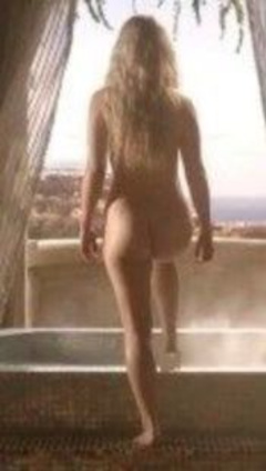 10. Emilia Clarke Naked – Game of Thrones, 2011