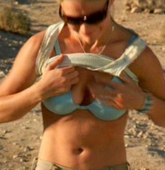 2. Emilie De Ravin Sexy – The Hills Have Eyes, 2006