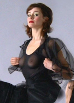 6. Emily Mortimer Naked – Lovely & Amazing, 2001