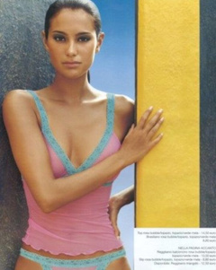 3. Emma Heming See-Through – Intimissimi Lingerie Ad