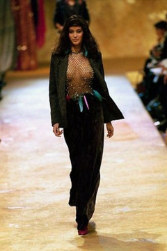 7. Emma Heming – catwalk see through, 2001