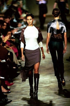 10. Emma Heming – catwalk see through, 2001