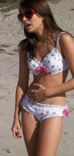 4. Emma Roberts Sexy – Wild Child, 2008