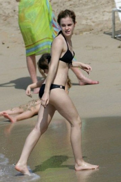 2. Emma Watson – Nip Slip, 2009