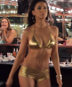 3. Emmanuelle Chriqui Sexy – Girl Walks Into a Bar, 2011