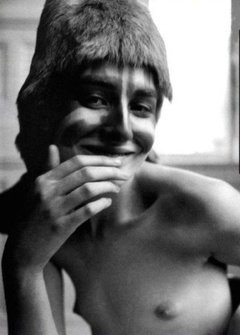 2. Erin O'Connor Naked – Unknown Magazine