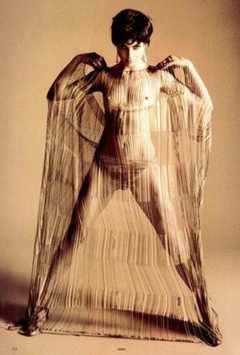 4. Erin O'Connor Naked – Unknown Magazine