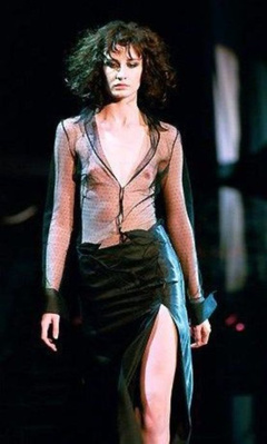 11. Erin O'Connor – catwalk oops