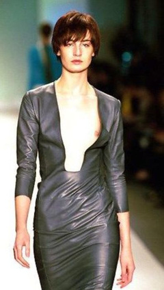 14. Erin O'Connor – catwalk oops