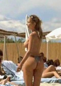 3. Estelle Alandy Naked – Les randonneurs a Saint-Tropez, 2008