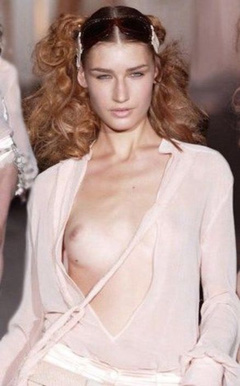 2. Eugenia Volodina – catwalk oops
