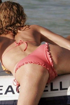 3. Eva Herzigova – bikini, 2009