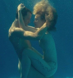 6. Evelyne Brochu – Caf de Flore, 2011