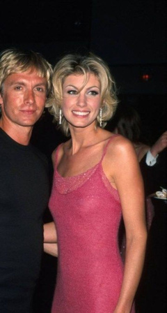 2. Faith Hill See Through – CFDA Awards, 1999