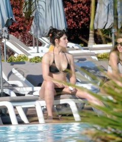 11. Gemma Arterton – bikini, 2009