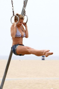 6. Gemma Atkinson – bikini, 2010