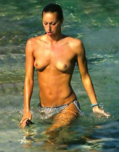 5. Gemma Mengual – Topless sunbathing, 2008