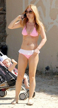 5. Geri Halliwell – pink bikini, 2007