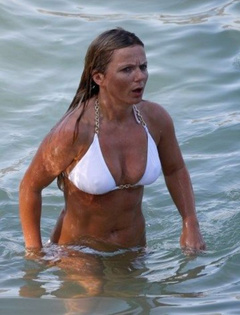 13. Geri Halliwell Sexy – white bikiki, 2009