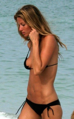 6. Gisele Bundchen – black bikini, 2007