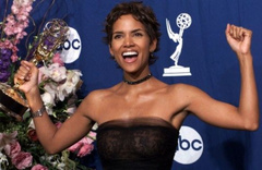 2. Halle Berry See Through – Emmy Awards, 2000