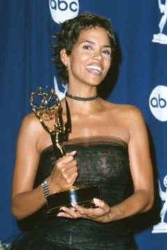 4. Halle Berry See Through – Emmy Awards, 2000