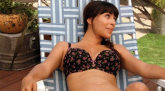 3. Hannah Simone Sexy – New Girl, 2012