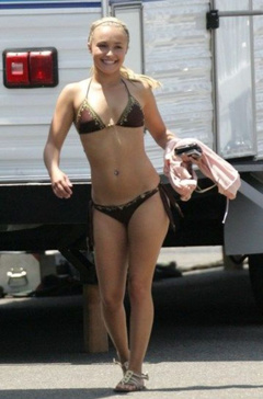 8. Hayden Panettiere – brown bikini, 2007