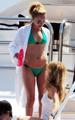 3. Hayden Panettiere – green bikini, 2009